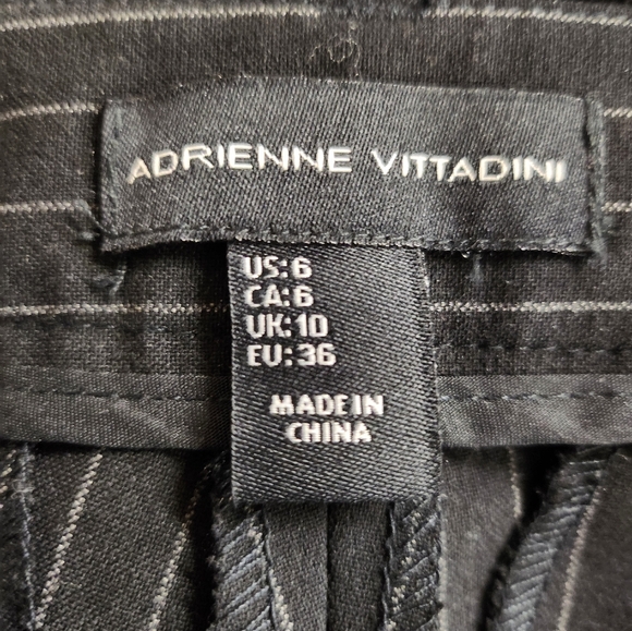 Adrienne Vittadini - Black Pinstripe Dress Pants - Size 6 - Picture 4 of 5